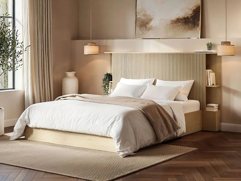 SOLACE+CO Zora Ottoman Hotel Bed with Headboard Shelves – view 2