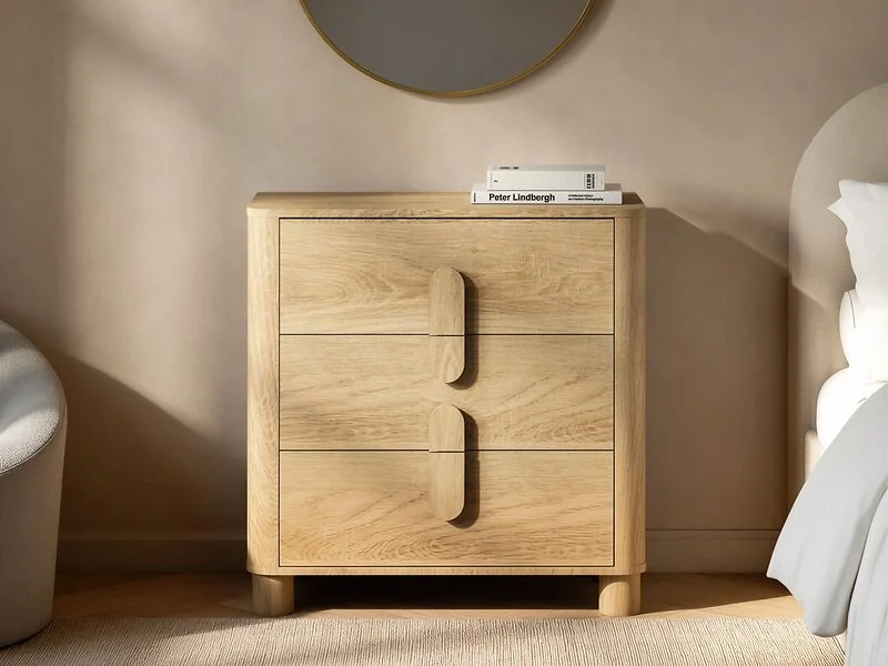 SOLACE+CO Remington 3 drawer chest of drawers in oak effect with rounded corners and pill-shaped handles