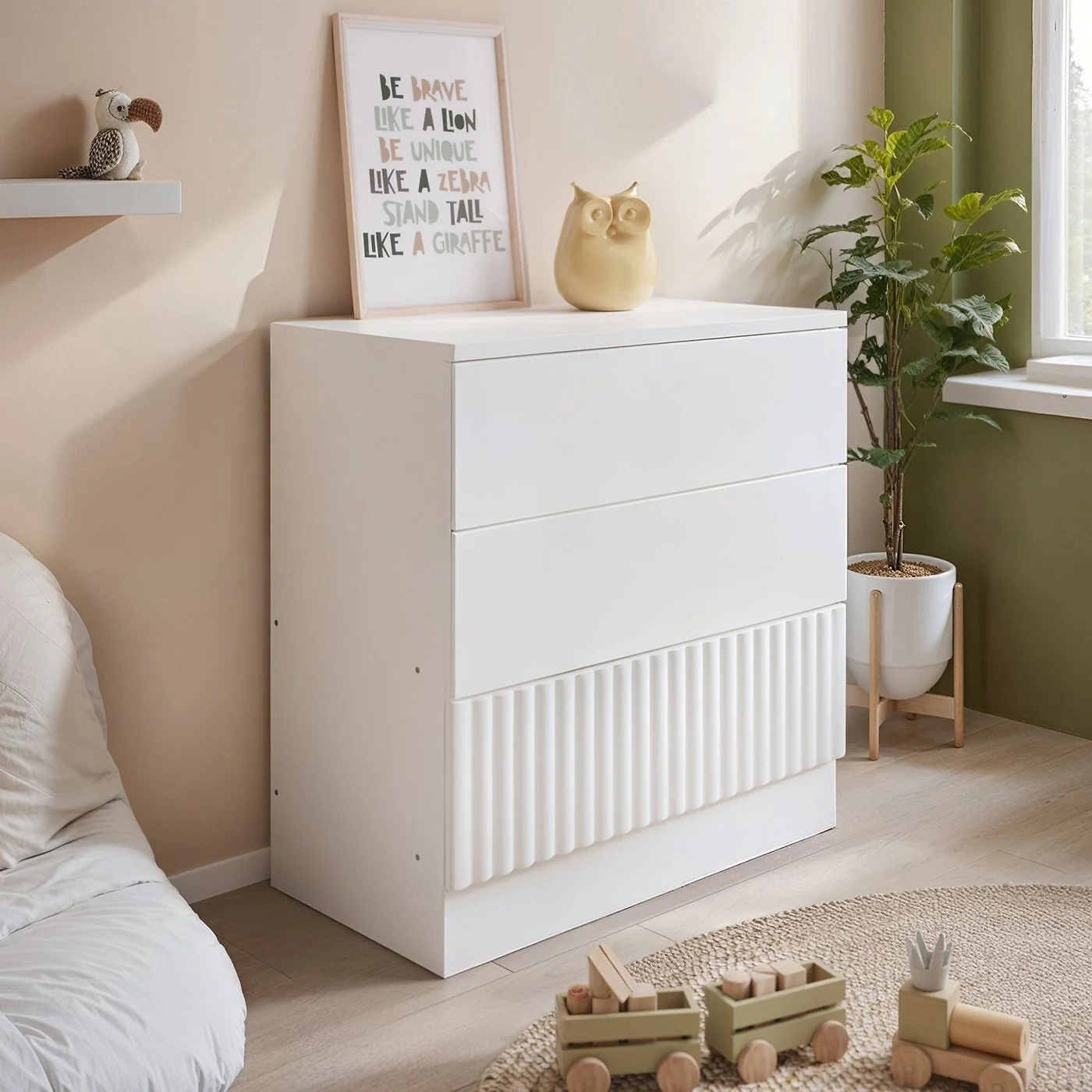 Flair Luca 3 Drawer Chest Ribbed image 9